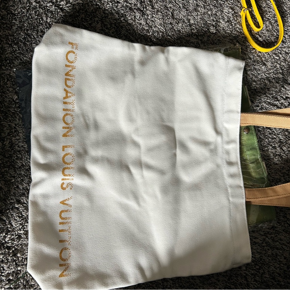 Louis Vuitton tote from LV museum in France preloved